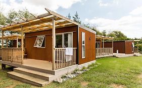 Karaka North Road 3*