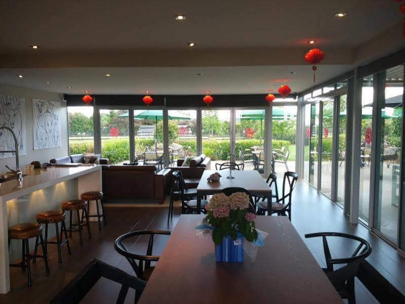 Auckland Karaka Country Retreat Hotel Exterior photo
